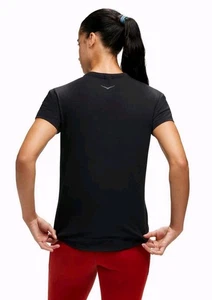 Hoka Essential Tee 1141758 Black Women’s Short Sleeve T Shirt Size M Medium - Picture 1 of 3