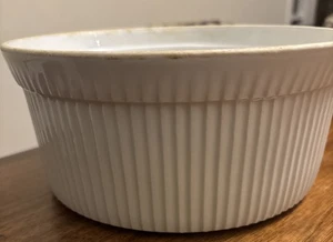 Apilco Frankreich CLASSIC WHITEWARE 8" Souffle Backform Classic Backformen - Bild 1 von 6