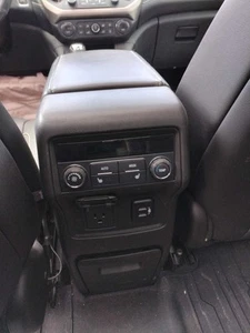 Temperature Control With Heated Rear Seats Fits 17-23 ACADIA 2877330 - Picture 1 of 12