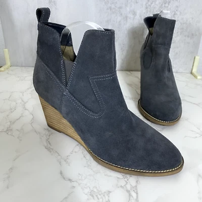 Blondo Ankle Bootie Women Sz 9M Grey Western Irving Waterproof Wedge Suede - Image 1 of 4