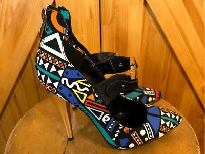 Red Kiss tribal pattern heels size 7 Love Bites - Image 1 of 4