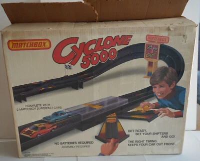 Matchbox Superfast Rennbahn Cyclone 5000 von 1978 in OVP mit Inhalt - Bild 1 von 4