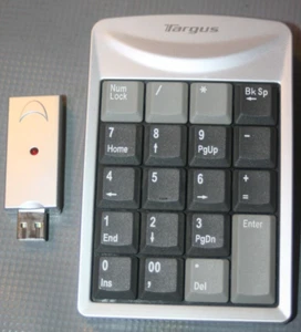 Targus 10 key Wireless Keypad AKP01US Good Condition Tested Works FREE SHIPPING - Picture 1 of 9