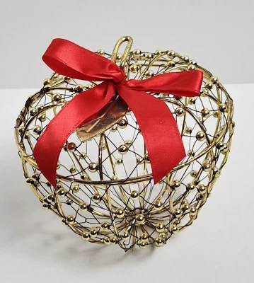 Vintage Apple Shaped Gold Wire Filigree Basket Perfect For a Teacher Gift - Image 1 of 4