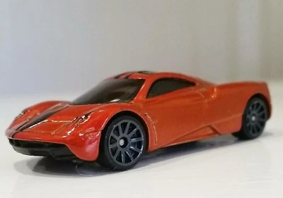 Loose 2017 HotWheels  Pagani Huayra 1:64 scale diecast toy car collectible - Image 1 of 4