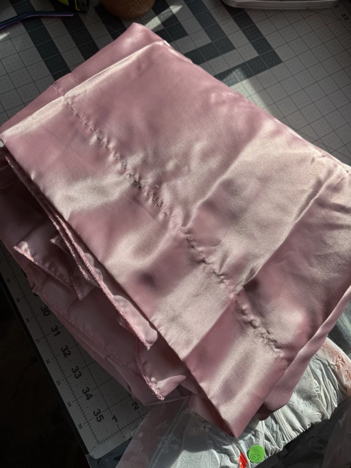 King Pink Satin Feel Fitted & Flat Sheets 100% Polyester Whisper soft Mills Inc - Image 1 of 4