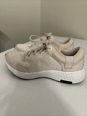 Women’s Nike Tennis Shoes Comfort Footbed Blush Color Size 6.5 - Image 1 of 4