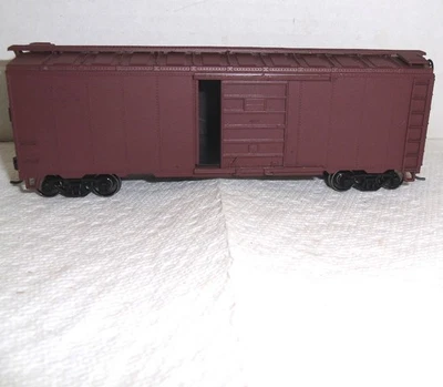 Athearn HO Scale Unlettered 40' Box Car - exc! - Image 1 of 4