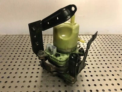 Servobomba Volvo V50 2.0 D 4N513K514DL Foto 1 de 4