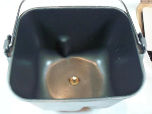 Breadman TR 444 Bread Maker Pan Only - Picture 1 of 3