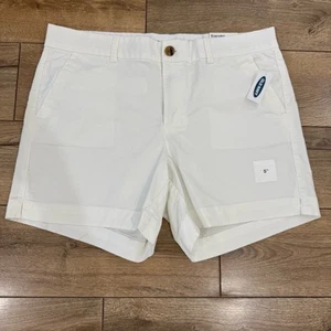 NWT Old Navy Everyday Women's Shorts 5 in - Picture 1 of 4