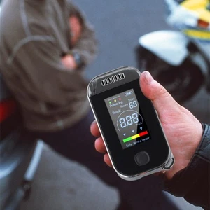 Präziser USBC Alkoholtester tragbarer Alkoholtester mit digitalem LCD-Bildschir - Zdjęcie 1 z 12