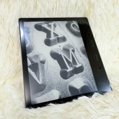 32GB Kindle Oasis 10th Generation e-Reader Used - Image 1 of 4