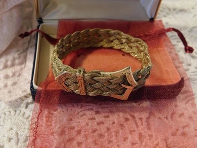 Pulsera victoriana de metal de malla trenzada llena de oro de 14K con cierre de hebilla ornamentado Foto 1 de 4