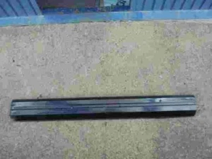 Moldura Parachoques Jeep Cherokee XJ 2.5 8952000178 89520001789 - Imagen 1 de 2