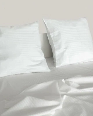 Bedding Set,100% Cotton BeddingHotel, Collection Bedding. 4 Piece Bedding Set.  - Image 1 of 2