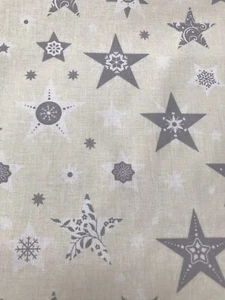 1/2 Metre Christmas Stars 100% Cotton Fabric Ivory - Picture 1 of 2