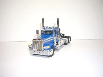 DCP FIRST GEAR 1/64 蓝色 带灰色条纹 PETERBILT 389 DAYCAB — 第 1/4 张图片