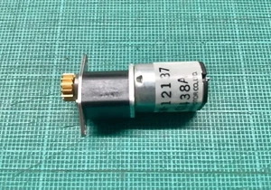 MINIATUR 12V GLEICHSTROMMOTOR - NIHON Mini Motor Co. Ltd GM-12137 C2438A N.O.S. /5 - Bild 1 von 5