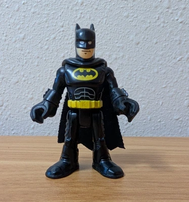 Fisher-Price Imaginext DC Super Friends Batman con capa 3” Figura ¡Envío gratis! Foto 1 de 3
