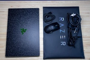 2021 Razer Blade 15 Advanced • RTX 3080 • QHD 240Hz • Intel i7 10th • 32GB • 1TB - Foto 1 di 15