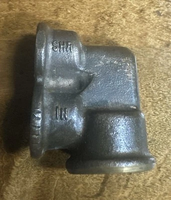 SHR IN Brass Elbow Dual Fitting Plumbing - Image 1 of 4