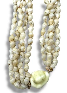 "Collar tradicional Niihau Cowrie 5 hilos Lei 35"" vintage blanco" - Imagen 1 de 13