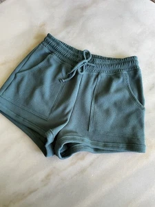 NWT Gilly Hicks Hollister Size XS - Picture 1 of 5