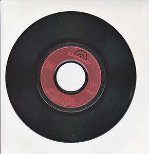 Georges MOUSTAKI Vinyle 45T EDEN BLUES -DONNE DU RHUM A TON HOMME -POLYDOR 56025 - Bild 1 von 1