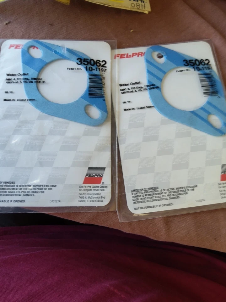Прокладка выпускного отверстия охлаждающей жидкости двигателя Fel-Pro 35062 Gm, 4 V6 V8 1935-95 лот из 2 - Изображение 1 из 4