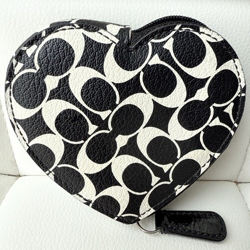 Portamonete Coach nero bianco firmato a forma di cuore portamonete # F61634