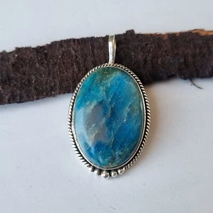 Piedra preciosa ovalada de apatita 925 plata esterlina hecha a mano regalo para ella colgante PG1188 - Imagen 1 de 4