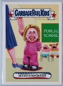 GPK Garbage Pail Kids Trumpocracy #11 Devastation DeVos SP RARE /196 - Bild 1 von 1