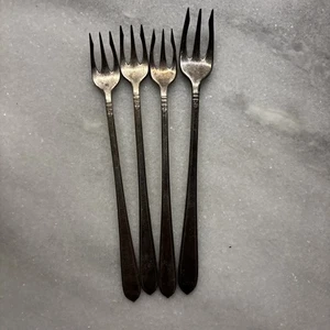 4-Antique Community Plate Patrician Condiment Fork, Olive Fork, Pickle Fork 1914 - Picture 1 of 7