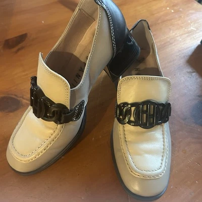 Hispanitas Charlize 皮革乐福鞋 EU 36 灰色灰褐色和黑色链条细节西班牙 — 第 1/4 张图片