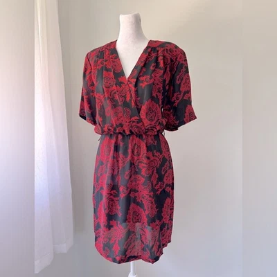 Vestido Blusa Vintage Años 80 Diamond’s Run by Wayne Diamante Negro y Rojo Espalda Abierta Foto 1 de 4