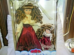 Conjunto de muñeca madre/hija de porcelana bisque fino con carta de autenticidad nuevo en caja - Imagen 1 de 7