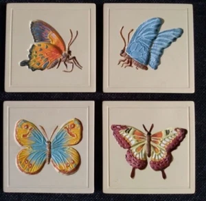 Schmetterling Untersetzer 4er Set schön bemalt 3D Design Schaumstoff Rückseite 4" x 4"  - Bild 1 von 7
