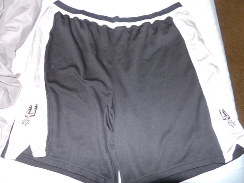 Adidas San Antonio Spurs Tim Duncan GAME WORN USED shorts sz 50 +2 gamer TD21 21 Cover