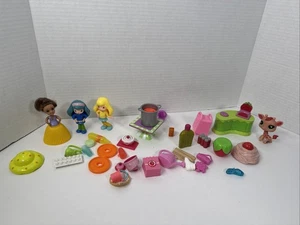 Shopkins Figuren und Puppe Konvolut 30 Teile - Bild 1 von 11