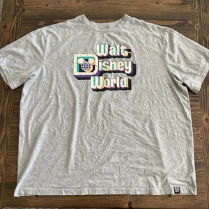 T-Shirt Uomo Disney World 3XL Grigio Retro Multicolore Logo Topolino Globo Tee - Foto 1 di 7