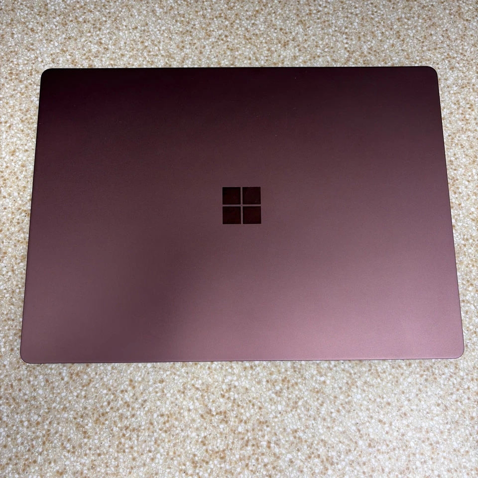 Portátil Microsoft Surface 13,5", Borgoña, no funciona solo piezas Foto 1 de 4