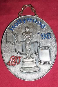 Oscar Statue Badge Hollywood 98 Adam Donner Wuppertal Best Movie Picture Emblem - Picture 1 of 2