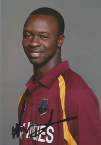 WEST INDIES: KEMAR ROACH SIGNED 6x4 PORTRAIT PHOTO+COA - Picture 1 of 1