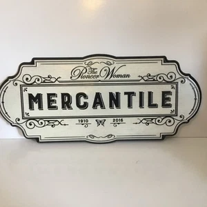 Muy bonito letrero de hojalata mercantil de mujer pionera ~ 19 7/8” x 8 7/8” ~ Ree Drummond - Imagen 1 de 9