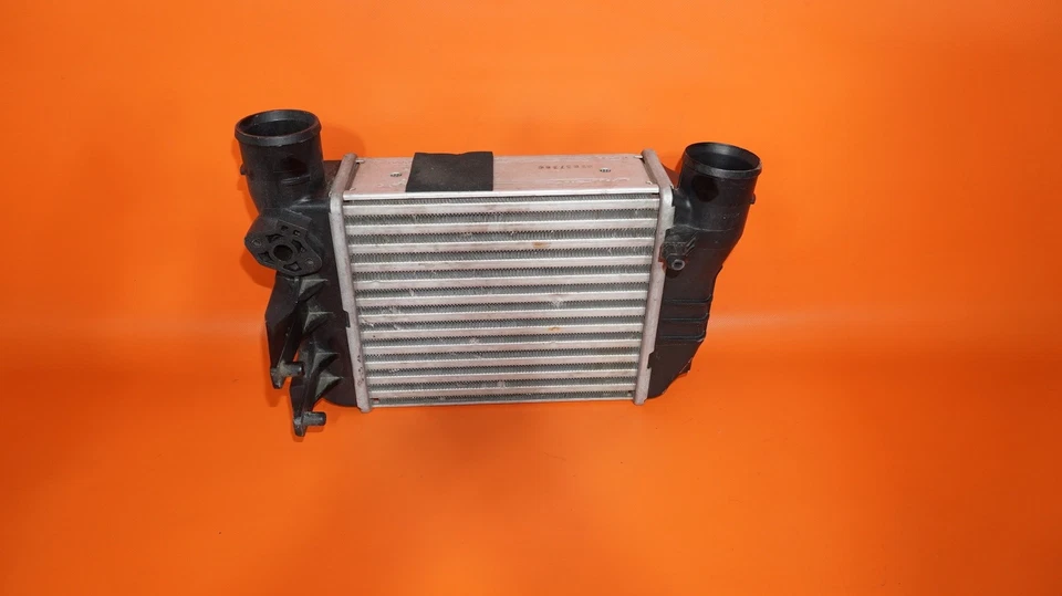 Intercooler AUDI A4 1999 2000 2001 058145805B OEM Foto 1 de 4