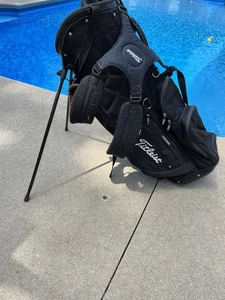 Titlest Stand Bag 6 Way With Shoulder Strap Black, With Cc Logo, Cool Pocket - Picture 1 of 10