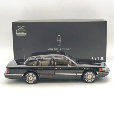 1/18 Lincoln Towncar V8 1993-1995 Super Diecast model Car (Leather seat) - Immagine 1 di 4