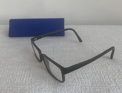 Marcos de gafas de plástico negro de base biológica Eco by Modo con estuche 51-13-120 Foto 1 de 4