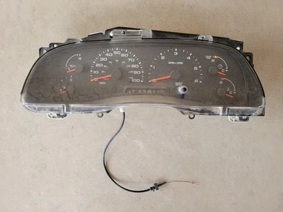 OEM Speedometer Cluster MPH 2002 Ford F250 F350 GAS AUTO 123k Miles *TESTED* - Image 1 of 4